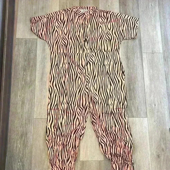3XL zebra printed jumpsuit - Picture 3 of 9